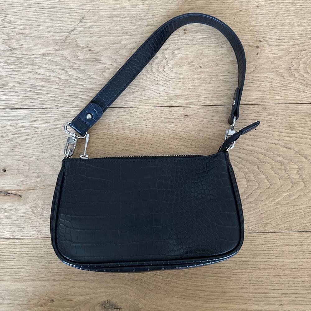 Urban Outfitters - Faux Croc Shoulder Bag in Black